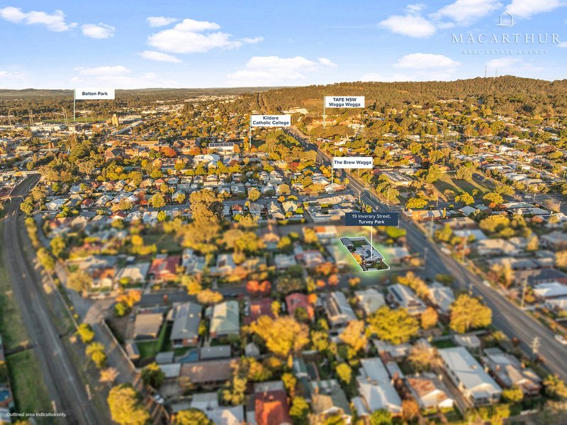 Photo - 19 Inverary Street, Turvey Park NSW 2650 - Image 2