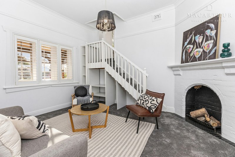 Photo - 19 Inverary Street, Turvey Park NSW 2650 - Image 3