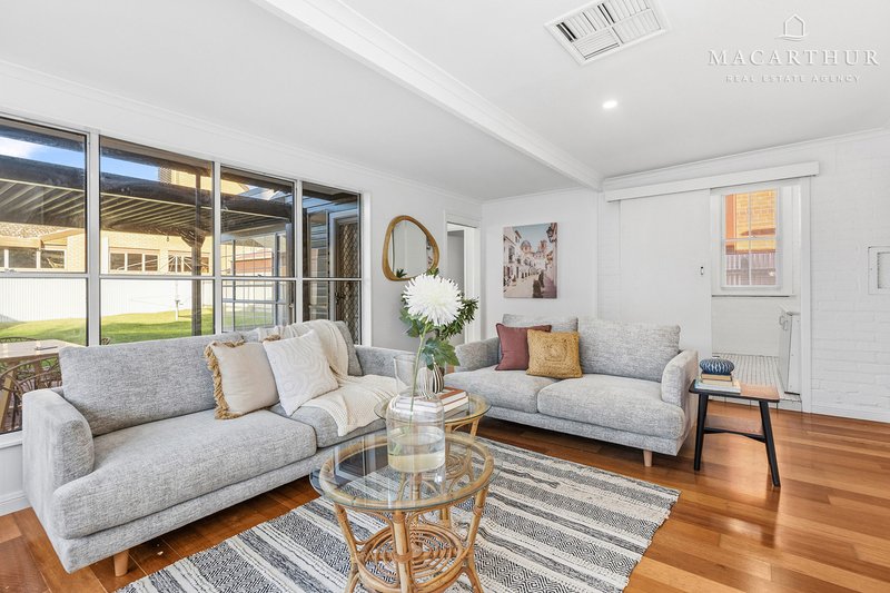 Photo - 19 Inverary Street, Turvey Park NSW 2650 - Image 4