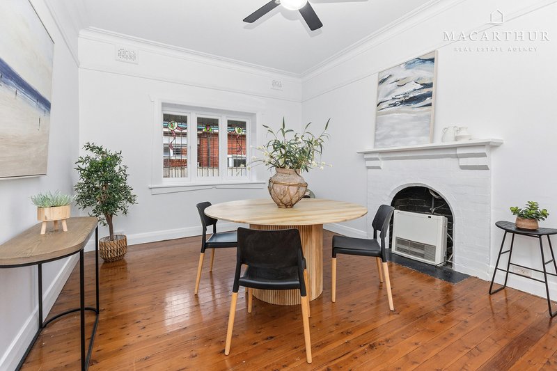 Photo - 19 Inverary Street, Turvey Park NSW 2650 - Image 11