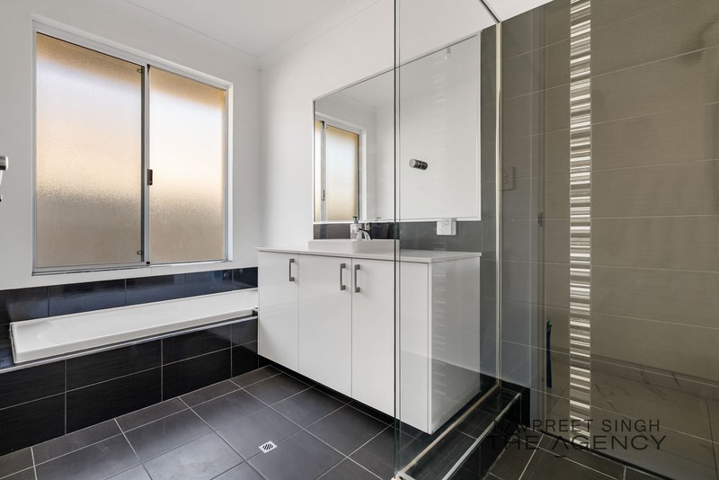 Photo - 19 Ivory Way, Wellard WA 6170 - Image 19
