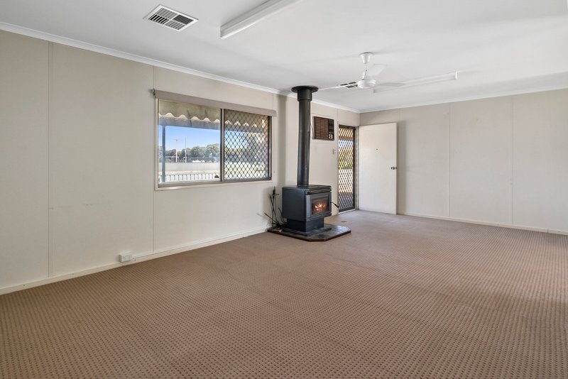 Photo - 19 Jacob Street, Tailem Bend SA 5260 - Image 5