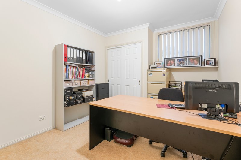 Photo - 19 Jardier Terrace, South Morang VIC 3752 - Image 7