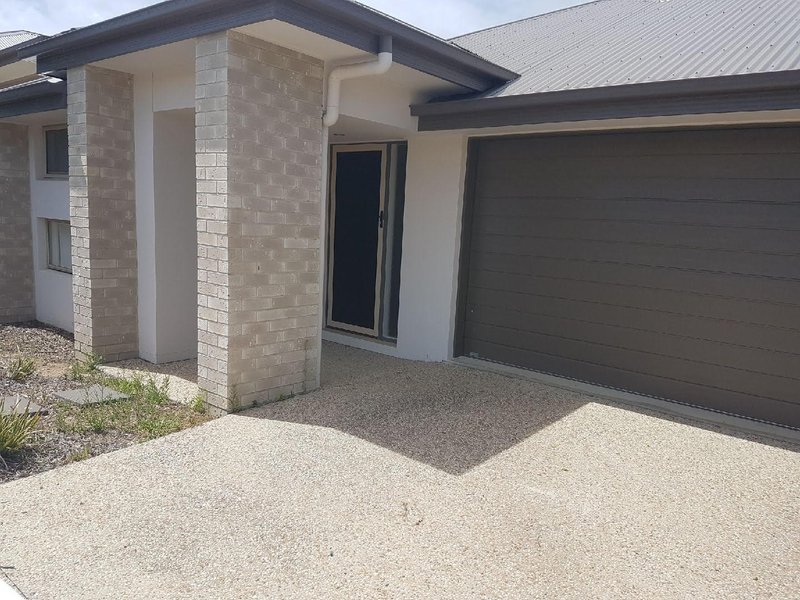 Photo - 19 Jardine Cresent , Boyne Island QLD 4680 - Image 4