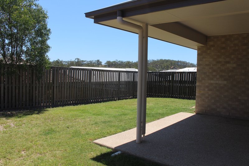 Photo - 19 Jardine Cresent , Boyne Island QLD 4680 - Image 26