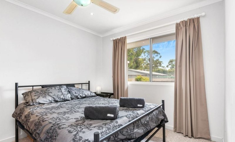 Photo - 19 Jenner Street, Morphett Vale SA 5162 - Image 8