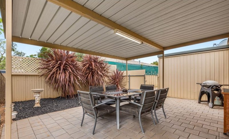 Photo - 19 Jenner Street, Morphett Vale SA 5162 - Image 12