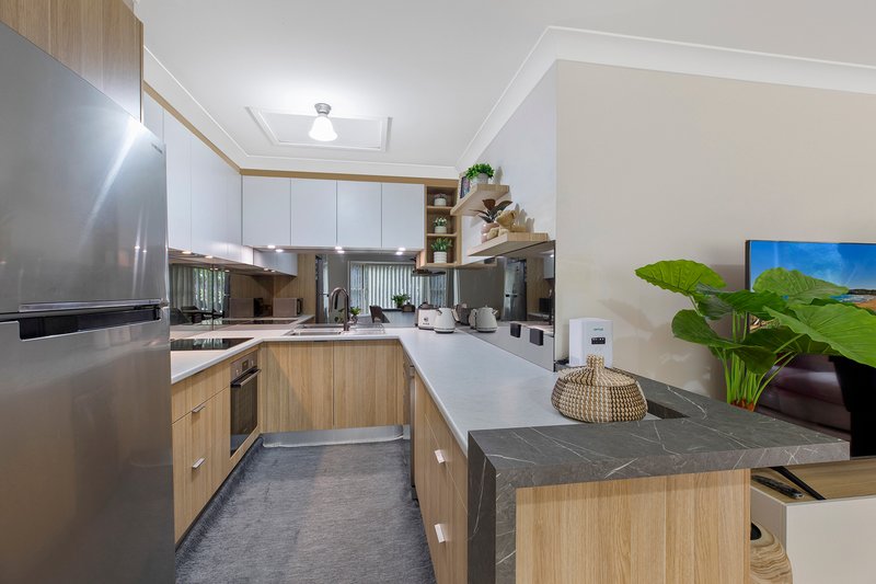 Photo - 1/9 Jennie Cox Close, Erina NSW 2250 - Image 2