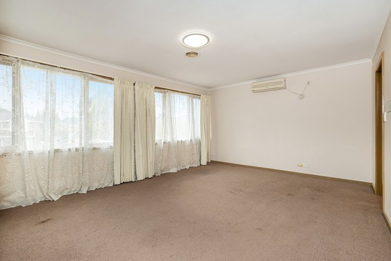 Photo - 19 Jenola Parade, Wantirna South VIC 3152 - Image 5