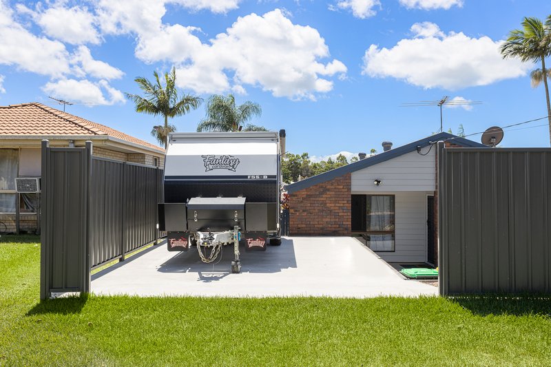 Photo - 19 Jillian Street, Kallangur QLD 4503 - Image 17