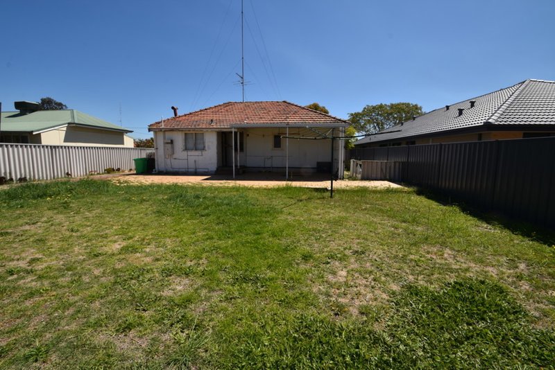 Photo - 19 Jindee Street, Carey Park WA 6230 - Image 9