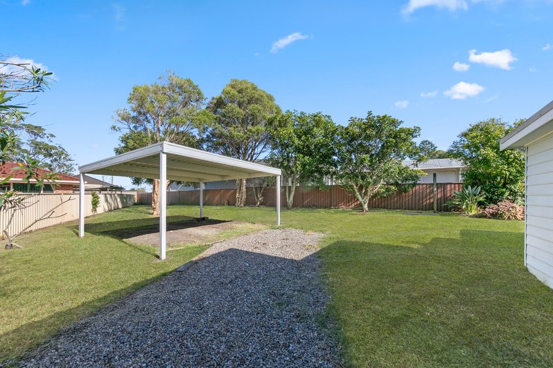 Photo - 19 Joy Street, Gorokan NSW 2263 - Image 2