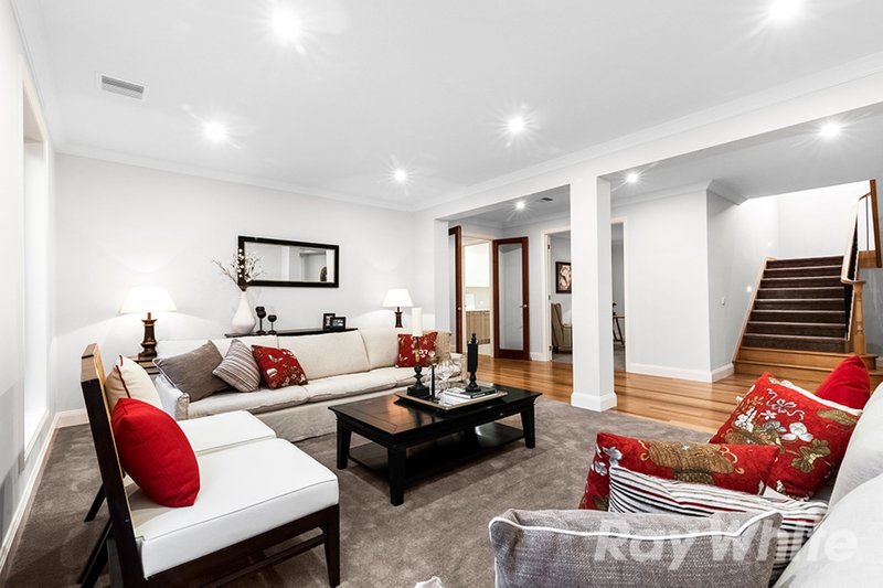 Photo - 19 Joyce Avenue, Glen Waverley VIC 3150 - Image 6