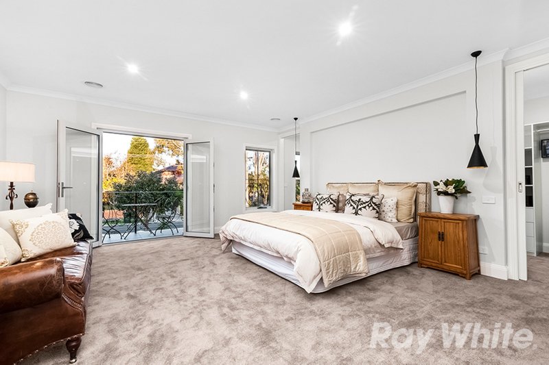 Photo - 19 Joyce Avenue, Glen Waverley VIC 3150 - Image 7