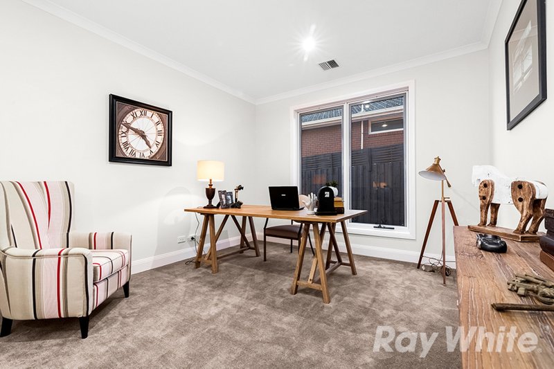 Photo - 19 Joyce Avenue, Glen Waverley VIC 3150 - Image 10