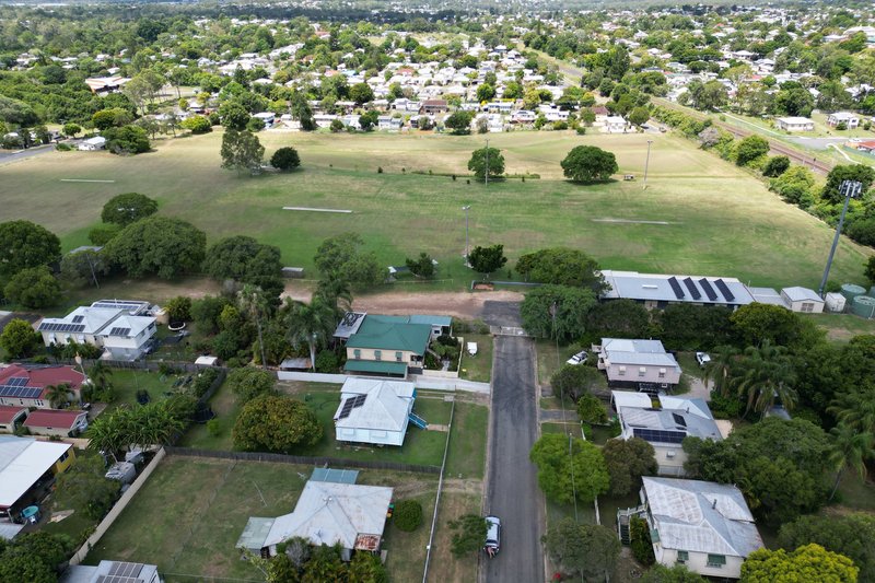 Photo - 19 Joyce Street, East Ipswich QLD 4305 - Image 4