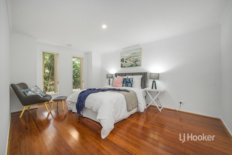 Photo - 19 Juniper Avenue, Point Cook VIC 3030 - Image 5