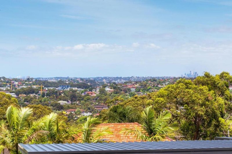 Photo - 19 Kangaroo Rd , Collaroy Plateau NSW 2097 - Image 5