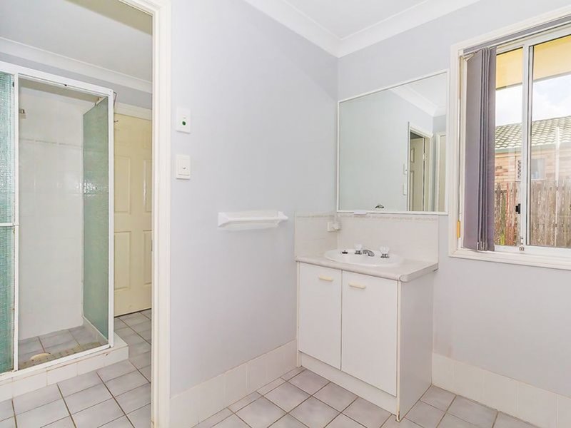 Photo - 19 Kao Street, Marsden QLD 4132 - Image 12