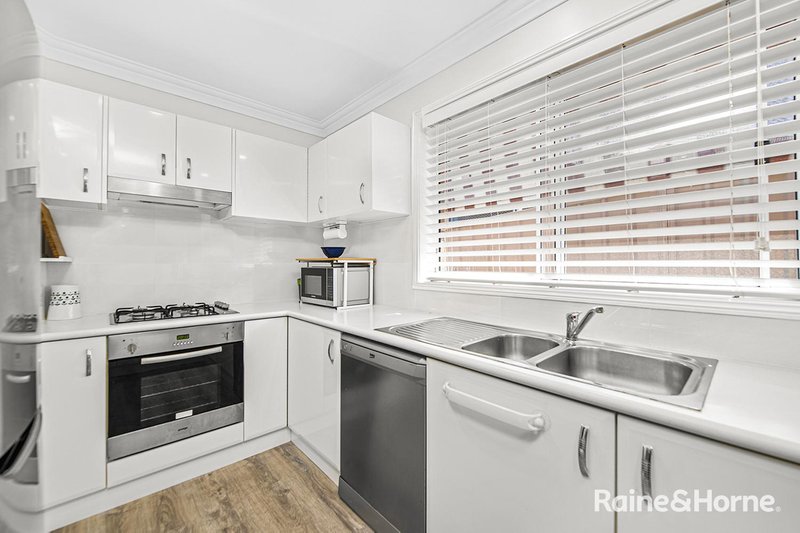 Photo - 1/9 Kariboo Lane, Mount Hutton NSW 2290 - Image 3