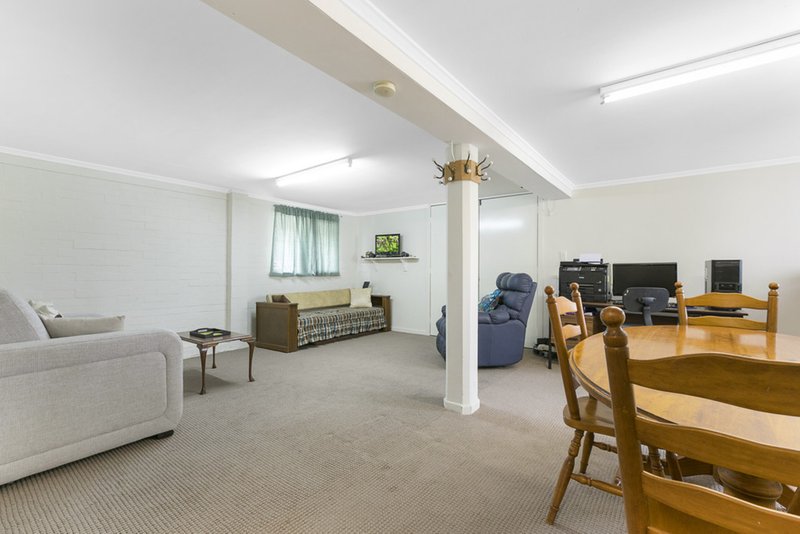 Photo - 19 Kawana Street, Archerfield QLD 4108 - Image 12