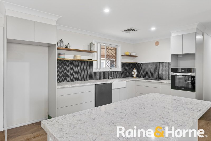 Photo - 19 Kensington Avenue, Dubbo NSW 2830 - Image 2