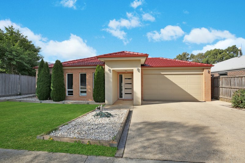 19 Kensington Drive, Warragul VIC 3820