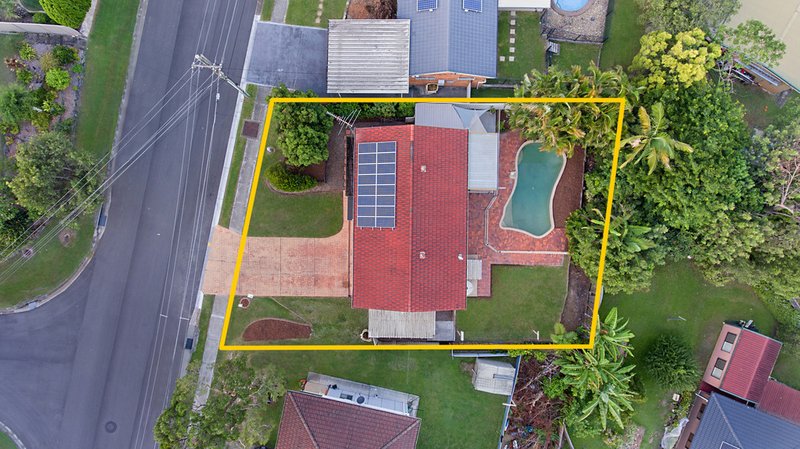 Photo - 19 Kenthurst Crescent, Rochedale South QLD 4123 - Image 3