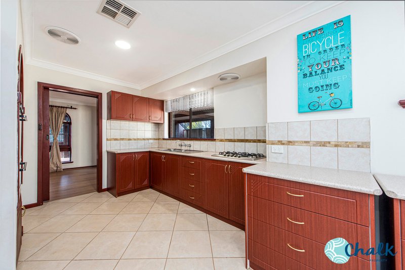 Photo - 19 Kenton Way, Rockingham WA 6168 - Image 6