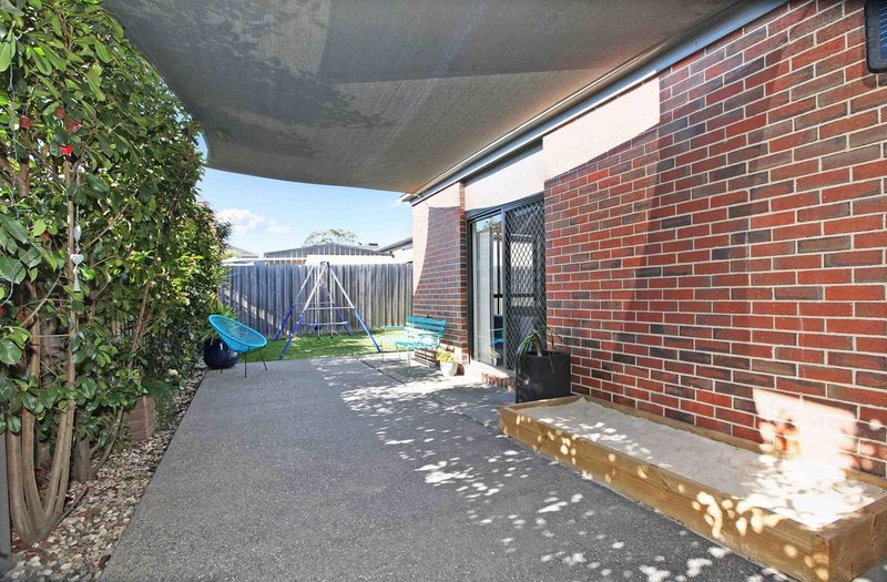 Photo - 19 Kerford Court, South Morang VIC 3752 - Image 9