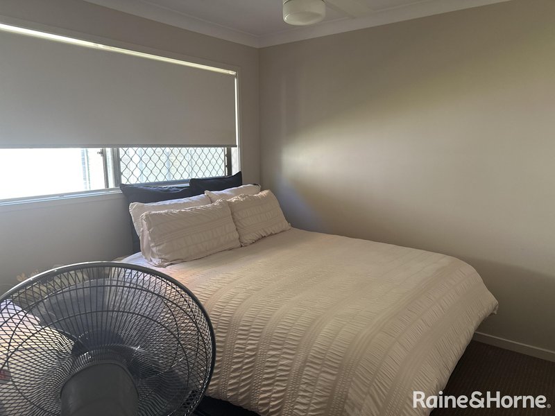 Photo - 19 Ketter Place, Underwood QLD 4119 - Image 8