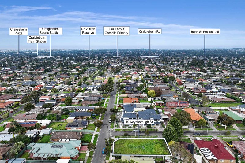 Photo - 19 Keysborough Street, Craigieburn VIC 3064 - Image 2