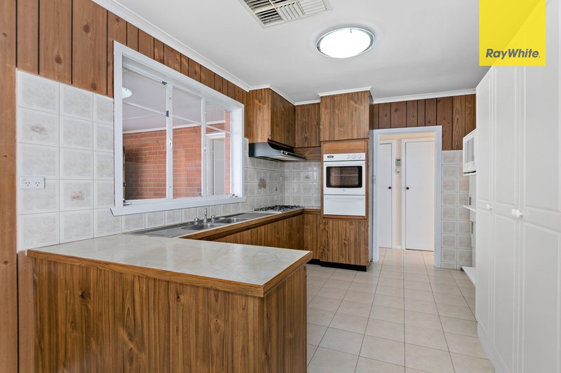 Photo - 19 Killara Street, Sunshine West VIC 3020 - Image 5