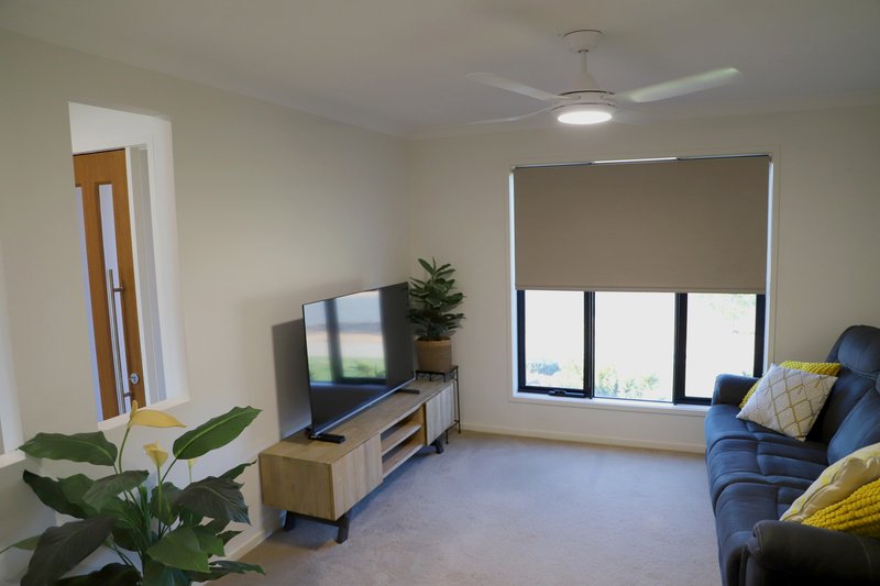 Photo - 19 Killarney Crescent, Tatura VIC 3616 - Image 7