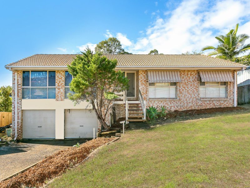 Photo - 19 Kilmarnock Close, Highland Park QLD 4211 - Image 2