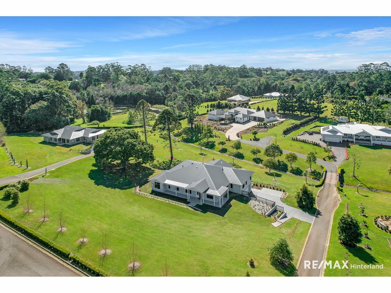 Photo - 19 Kirrama Way, North Maleny QLD 4552 - Image 4