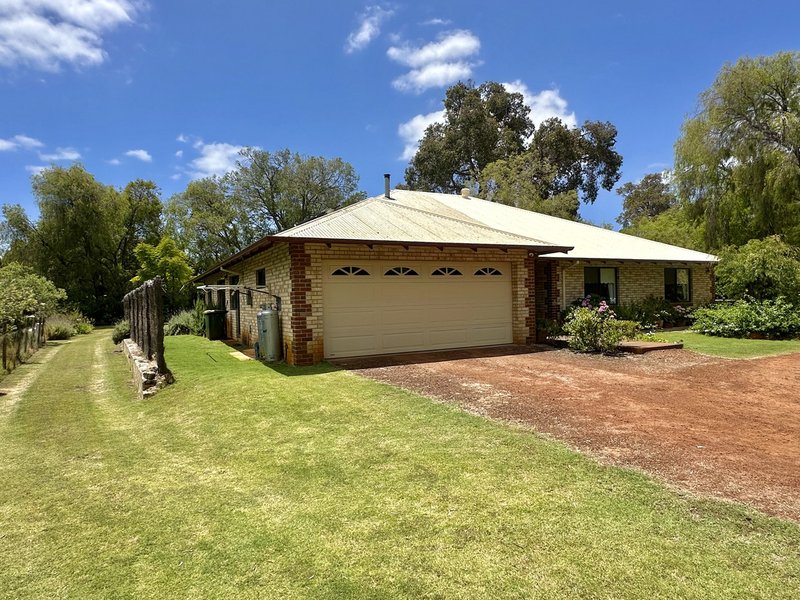 Photo - 19 Klaehn Crescent, Yalyalup WA 6280 - Image 6