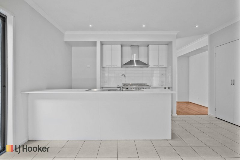 Photo - 19 Klandy Drive, Kalkallo VIC 3064 - Image 2