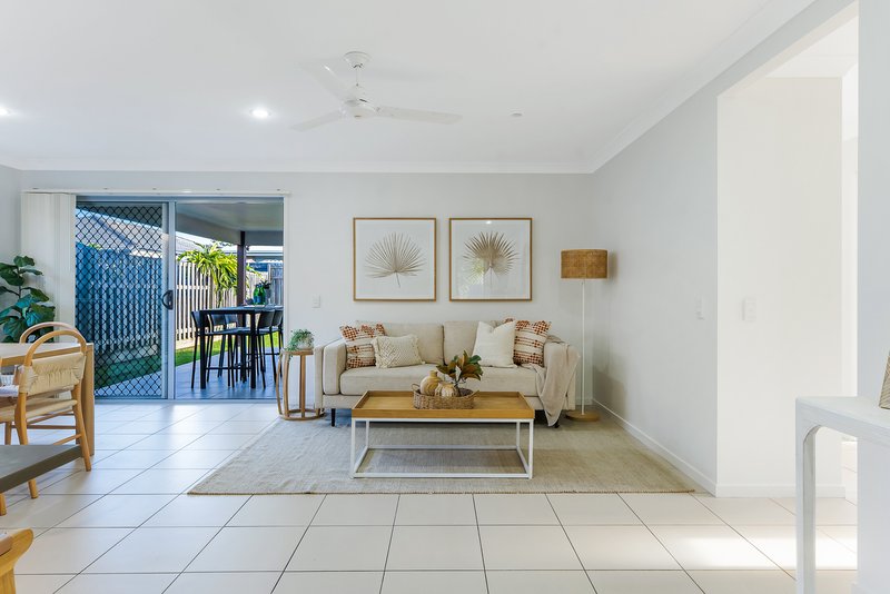 Photo - 19 Koda Street, Burpengary East QLD 4505 - Image 7