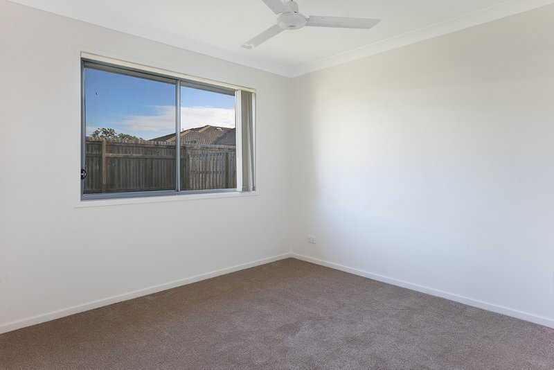 Photo - 19 Koda Street, Burpengary East QLD 4505 - Image 15