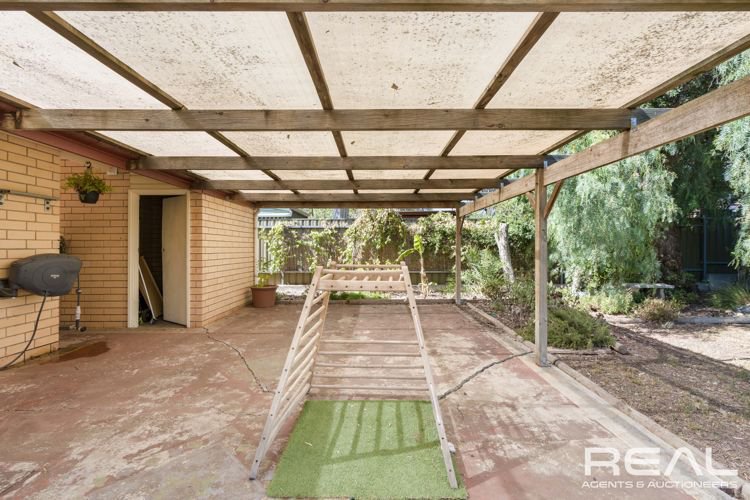 Photo - 19 Koongarra Crescent, Munno Para SA 5115 - Image 13