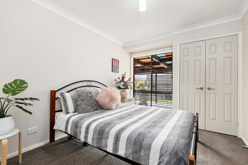 Photo - 19 Kulaman Crescent, Glenmore Park NSW 2745 - Image 9