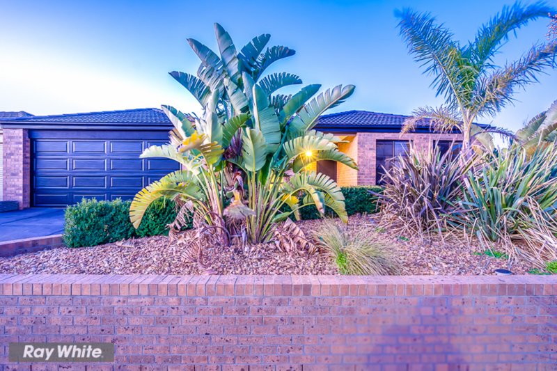 Photo - 19 Kulin Dr , Tarneit VIC 3029 - Image 2