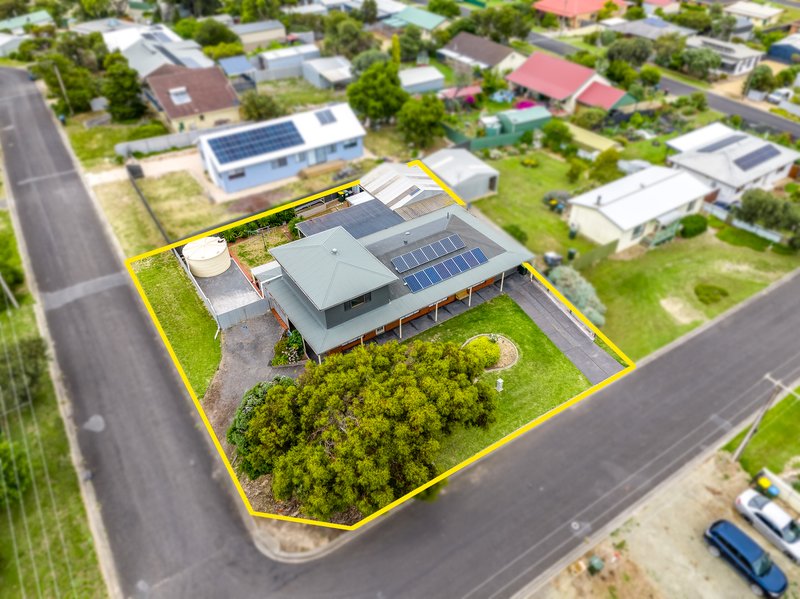 Photo - 19 Lacrington Street, Goolwa Beach SA 5214 - Image 6