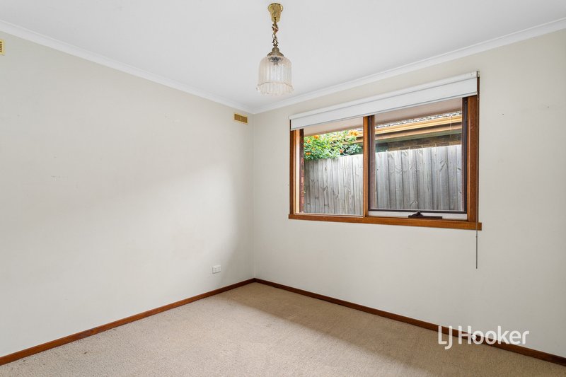 Photo - 19 Lady Nelson Crescent, Altona Meadows VIC 3028 - Image 10