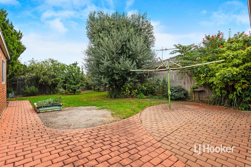 Photo - 19 Lady Nelson Crescent, Altona Meadows VIC 3028 - Image 15