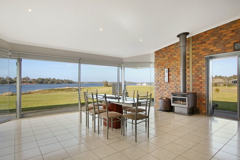 Photo - 19 Lake Shore Drive, Newlands Arm VIC 3875 - Image 2