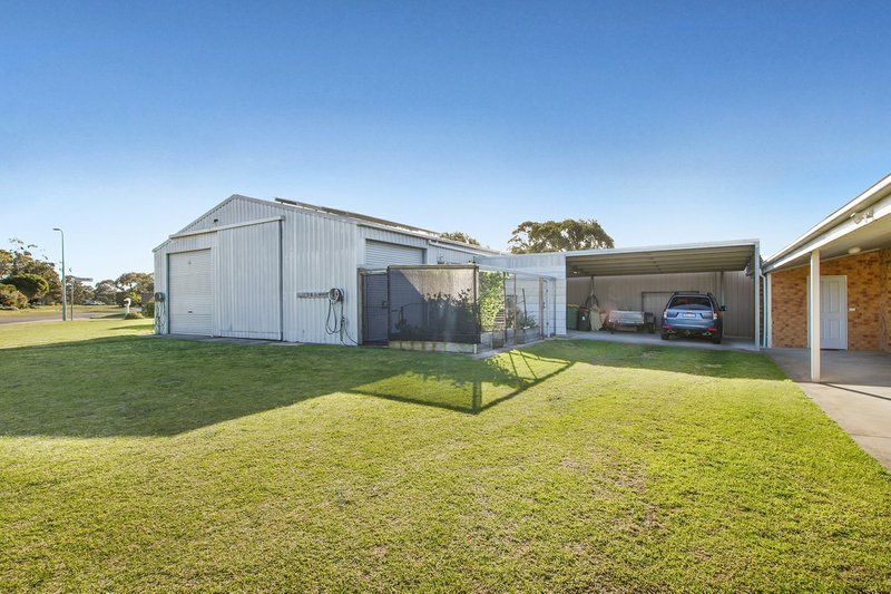 Photo - 19 Lake Shore Drive, Newlands Arm VIC 3875 - Image 12