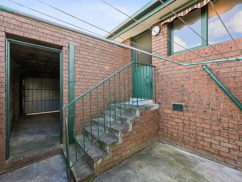 Photo - 1/9 Lake Street, Reservoir VIC 3073 - Image 10