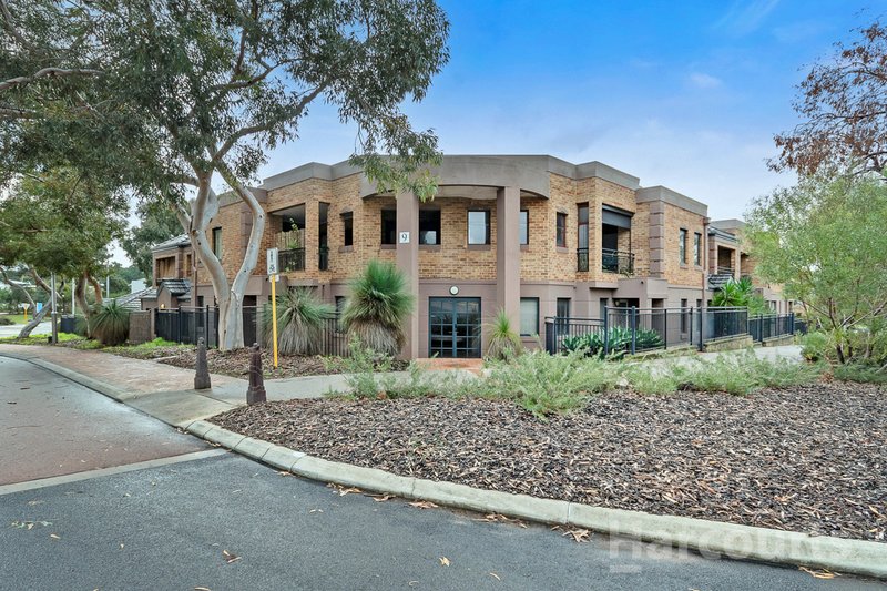 1/9 Lakeside Drive, Joondalup WA 6027